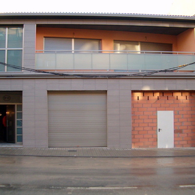 VIVIENDA EN CASPE