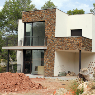 VIVIENDA UNIF. ESTILO MODERNO 124 M2