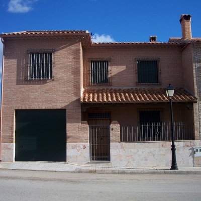 VIVIENDA UNIFAMILIAR