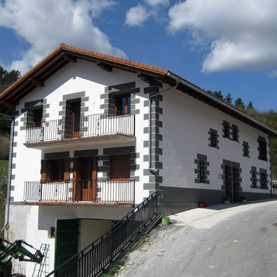 VIVIENDAS EN EZCAROZ