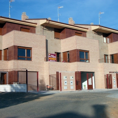 VIVIENDAS UNIFAMILIARES 