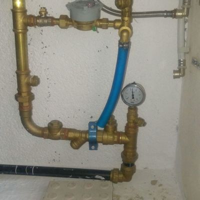 Cuadros de contadores de agua individuales para vivienda