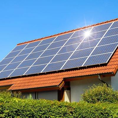 Paneles solares en su vivienda