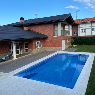 CONSTRUCCIÓN PISCINA