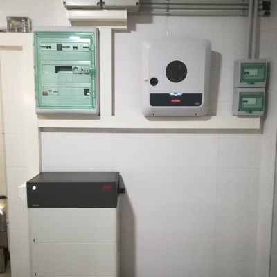 Inversor, protecciones y bateria