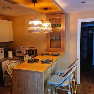 Encimera y Vitrina de cocina