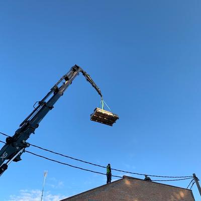 DESCARGANDO PANELES SOLARES