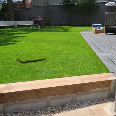 Instalación de césped artificial