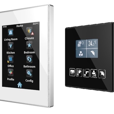 Pantalla y pulsador capacitivo