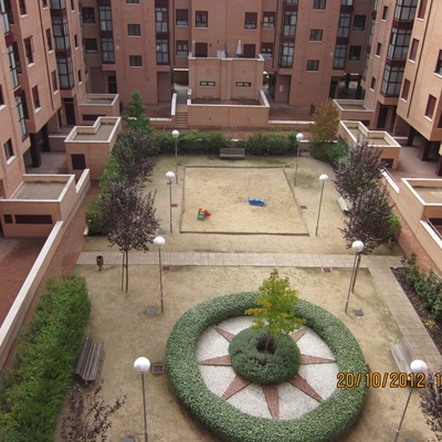 Zona comun ajardinada