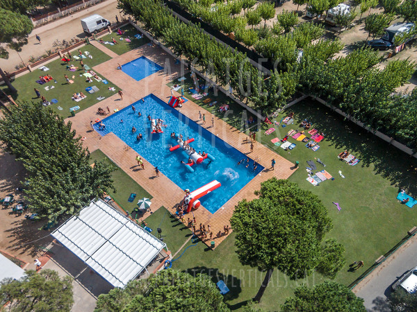 Piscina de un camping