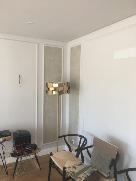 salon decorado escayola y papel