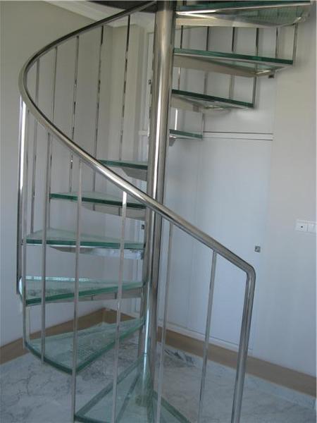 Escalera de caracol de Acero Inoxidable.