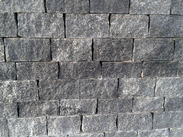 Adoquines de granito gris quintana