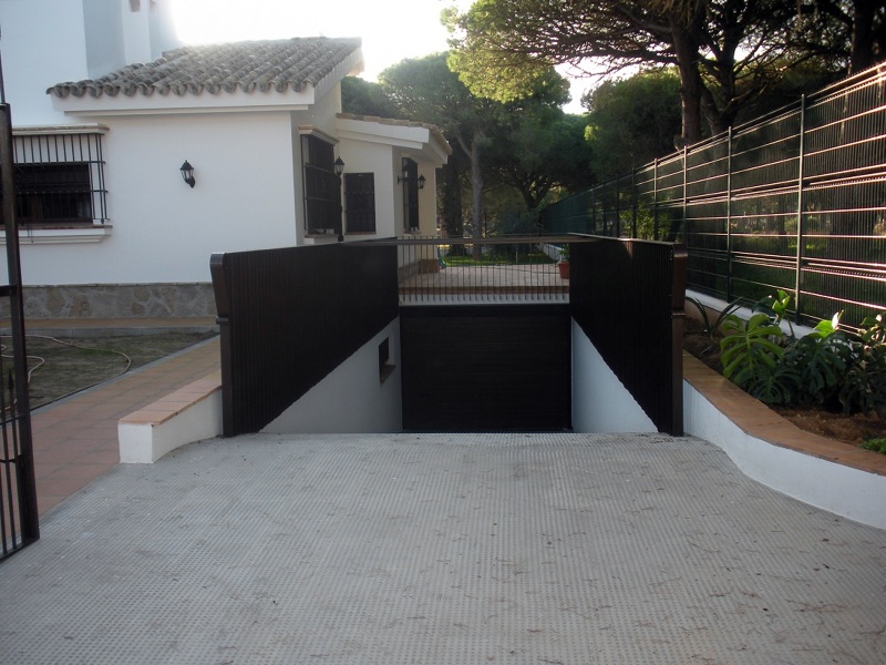 ENTRADA DE SOTANO DE GARAJE