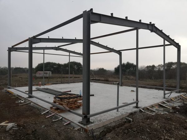 Estructura para cochera de hierro