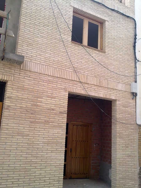 Fachada de ladrillo viejo