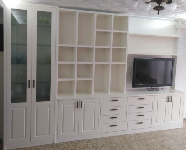 MUEBLE-SALÓN LACADO BLANCO ROTO