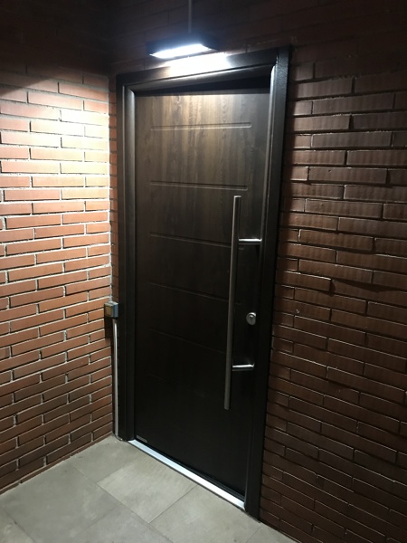 Puerta peatonal residencial Hörmann