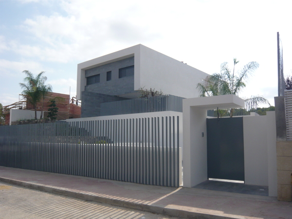 VIVIENDA UNIFAMILIAR EN TORRENCONILL