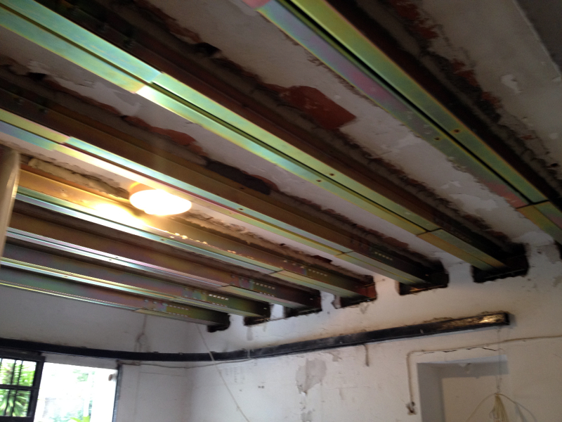 Refuerzo viguetas aluminosis con sistema MVH Mecanoviga