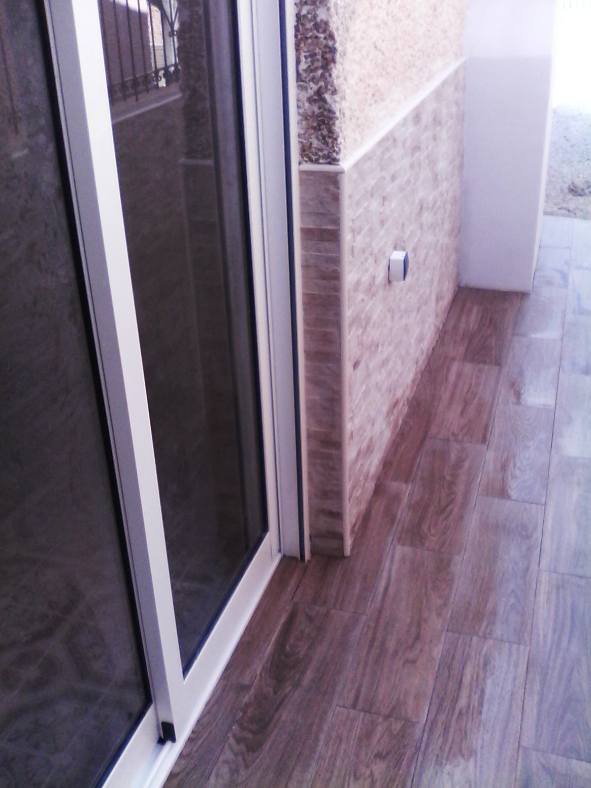 PUERTA CORREDERA ALUMINIO