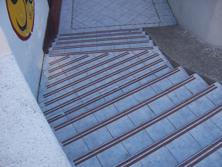 Escalera Tallado Antideslizante