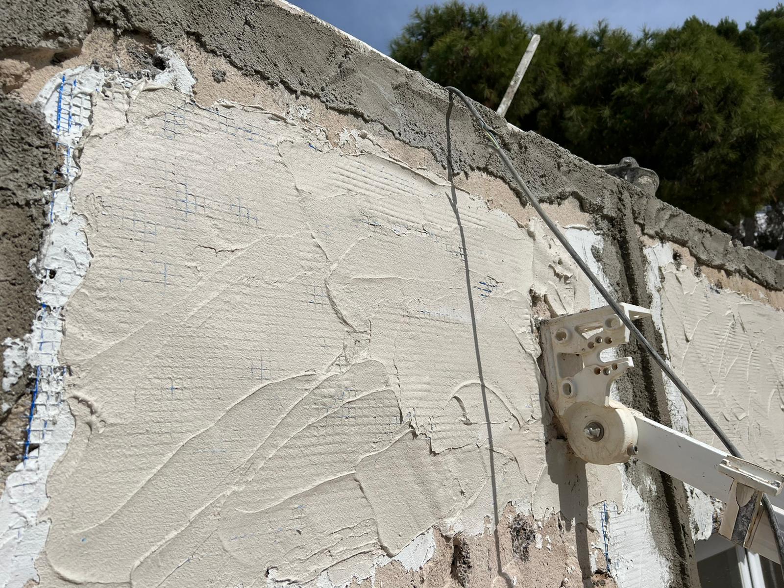 REPARACION FILTRACIONES Y HUMEDADES EN FACHADA E INTERIORES