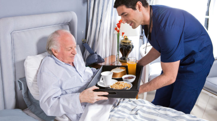 Ayuda en Hospital que ofrece TeleSerenidad