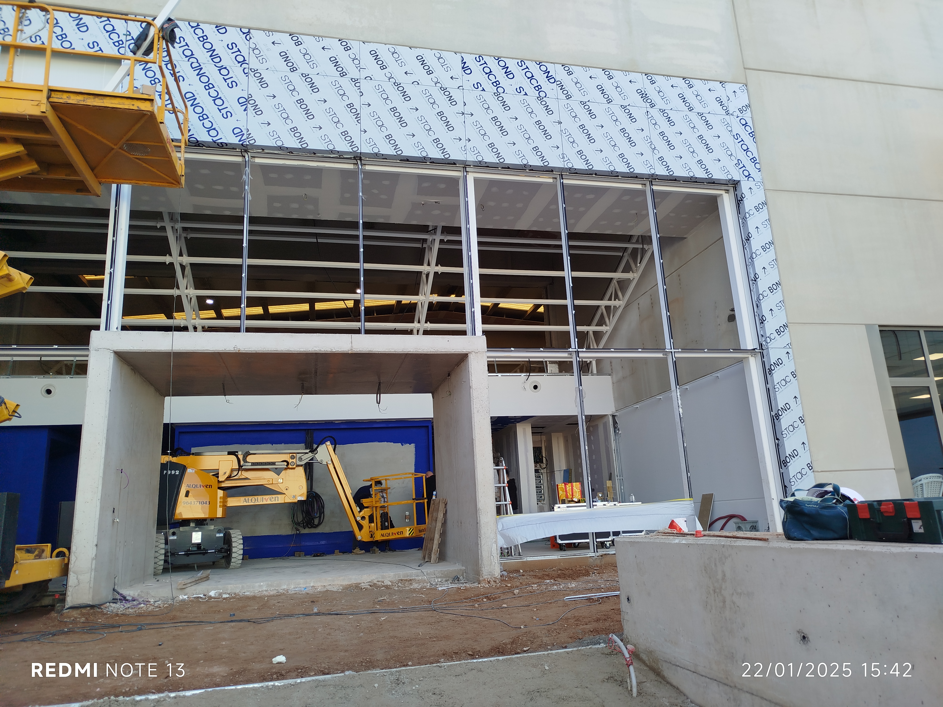 Muro de cortina y fachada ventilada