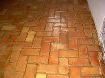 Suelo rústico en salon-comedor interior