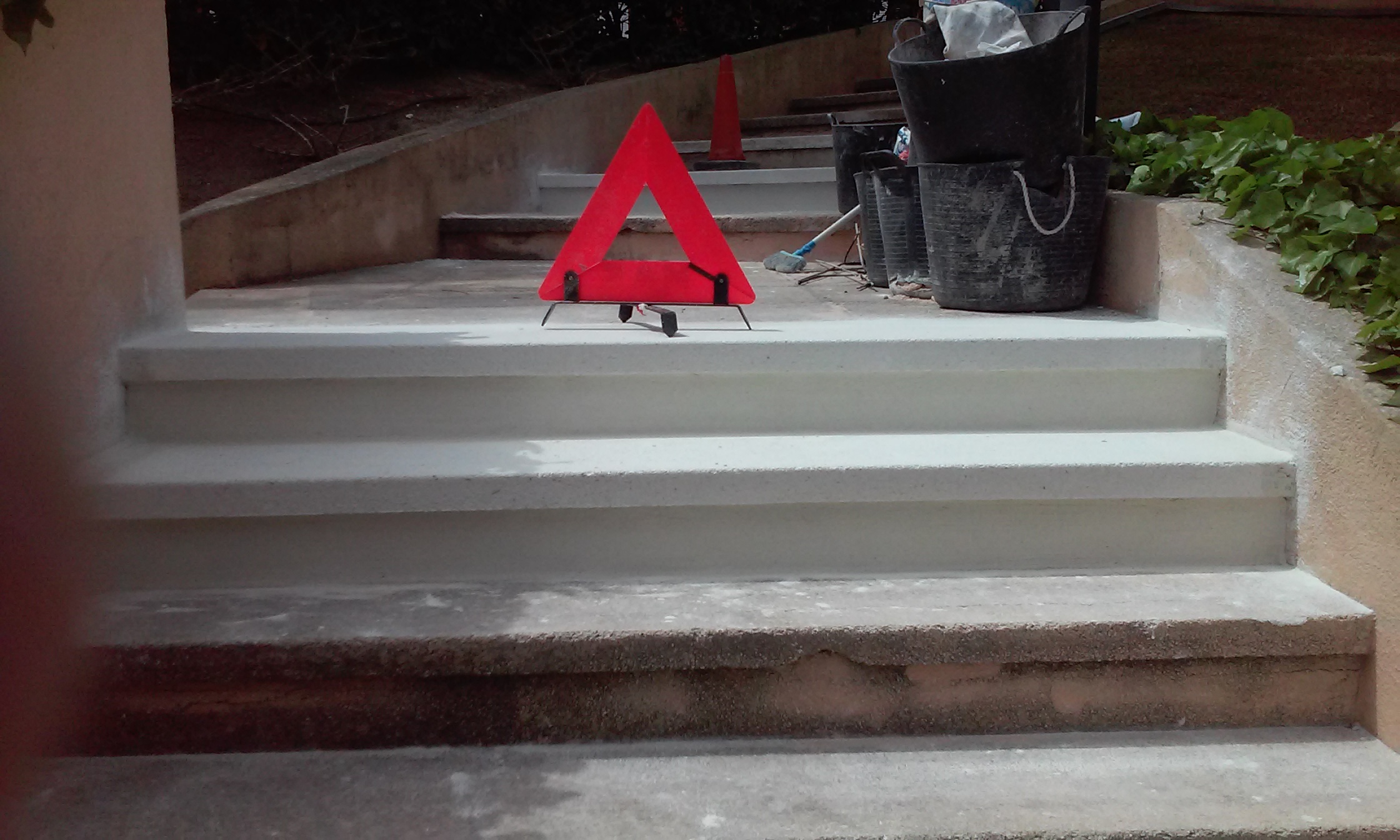 REPARACIÓN ESCALONES