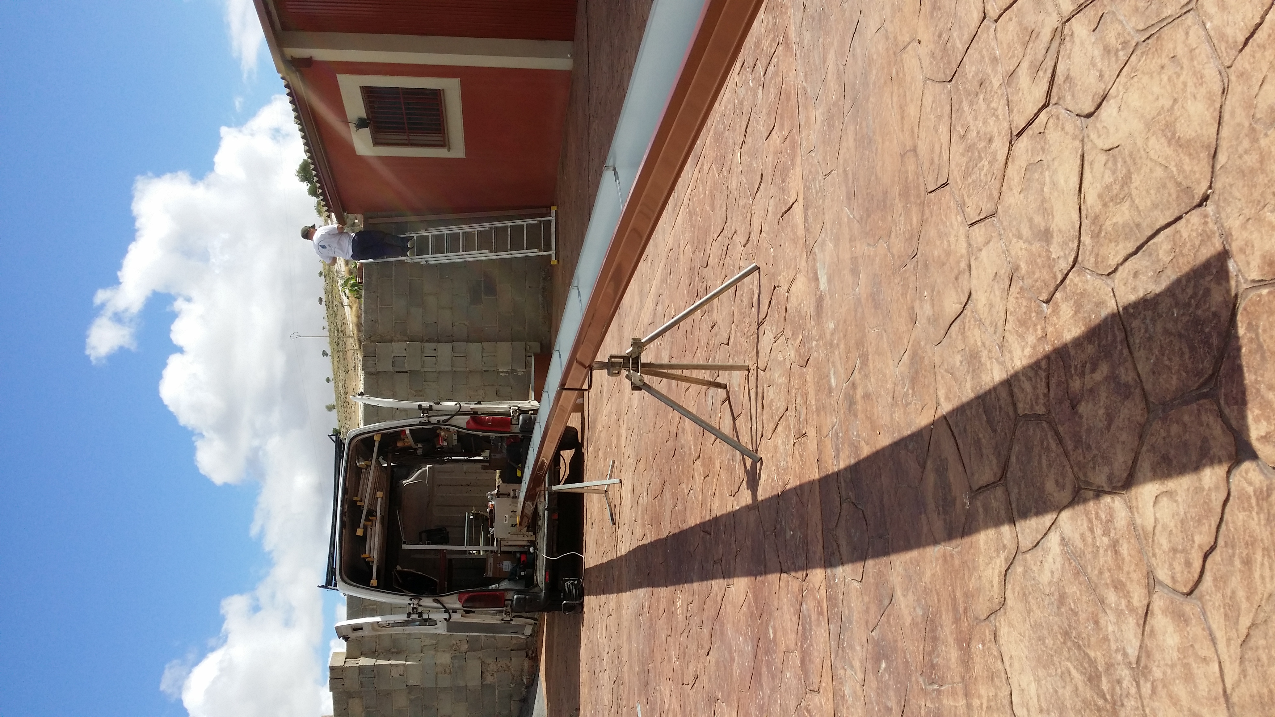 Canalones a medida de una sola pieza, sin juntas.