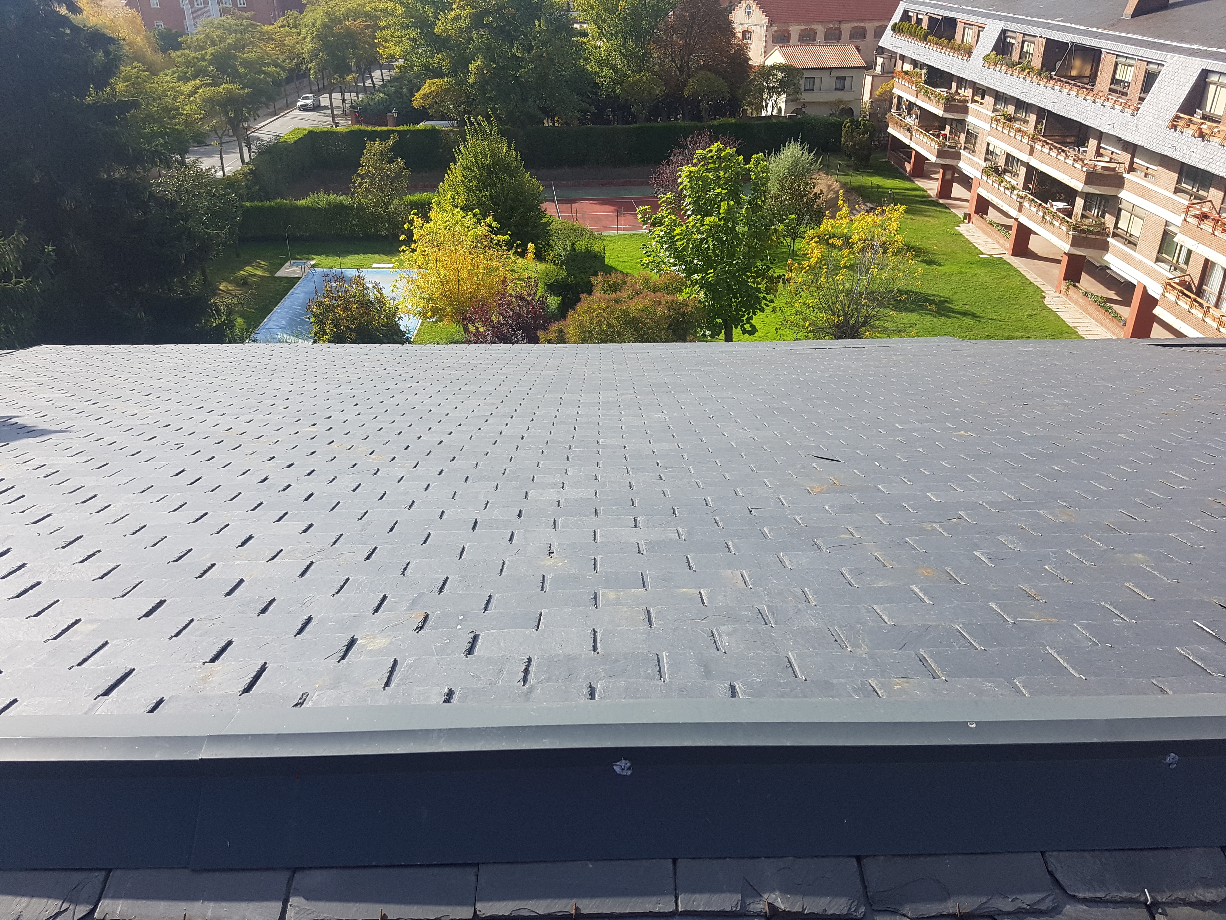 Cubierta de teja tipo pizarra