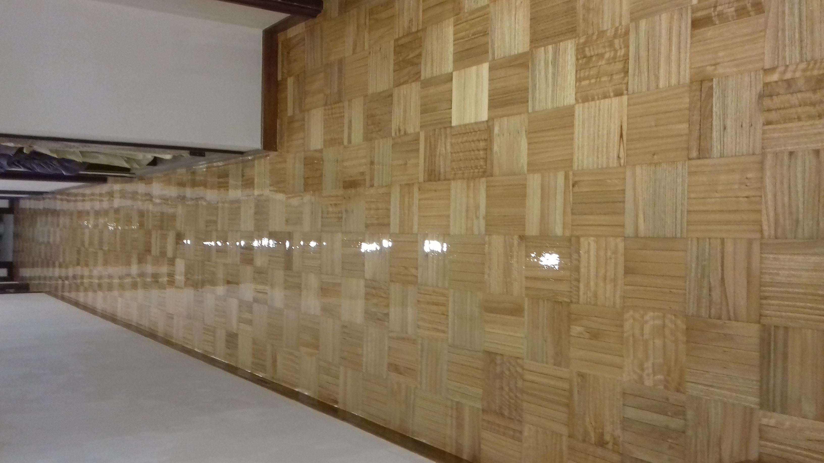 Parquelita roble brillante