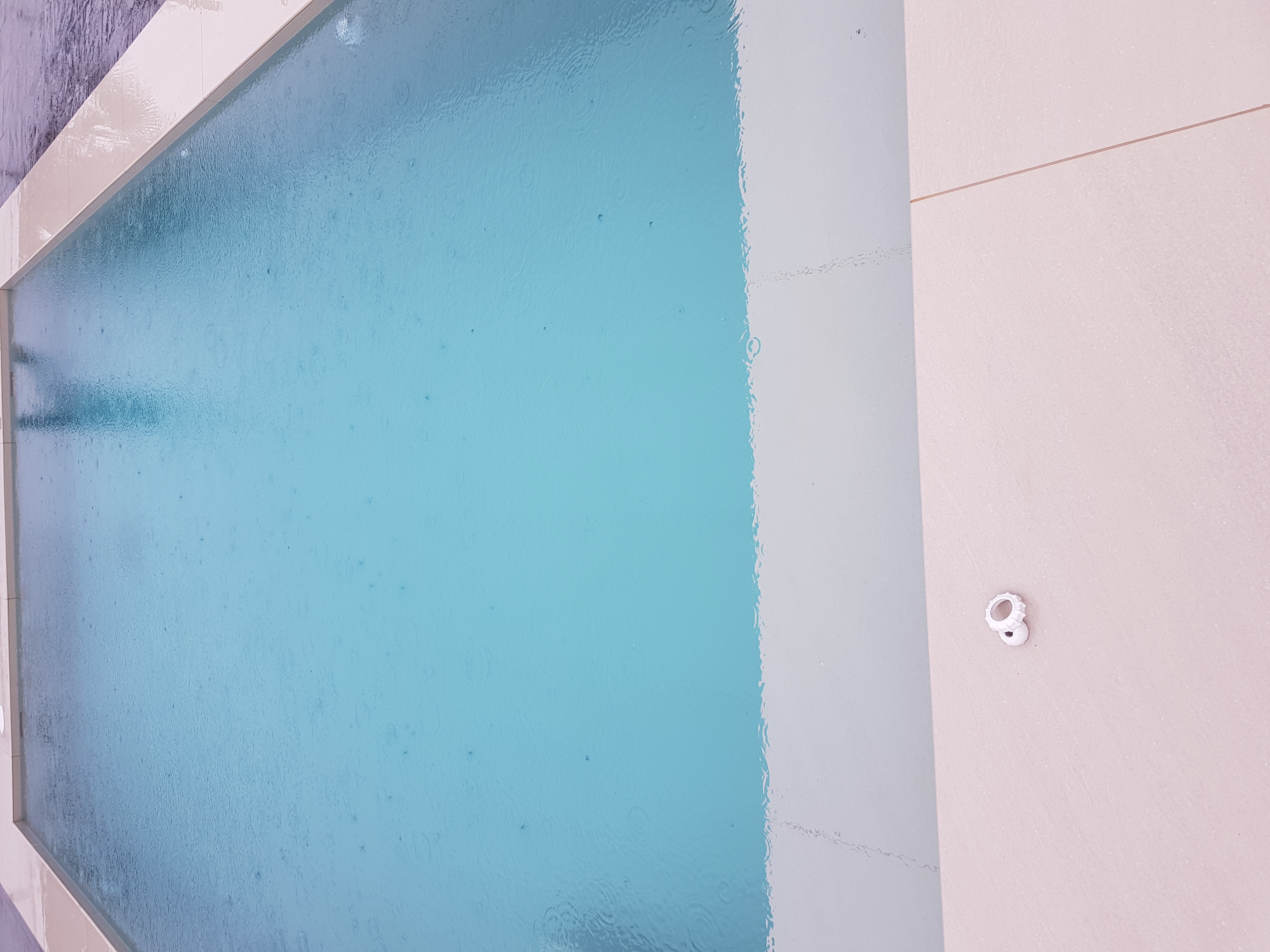 Cervello piscina de gres