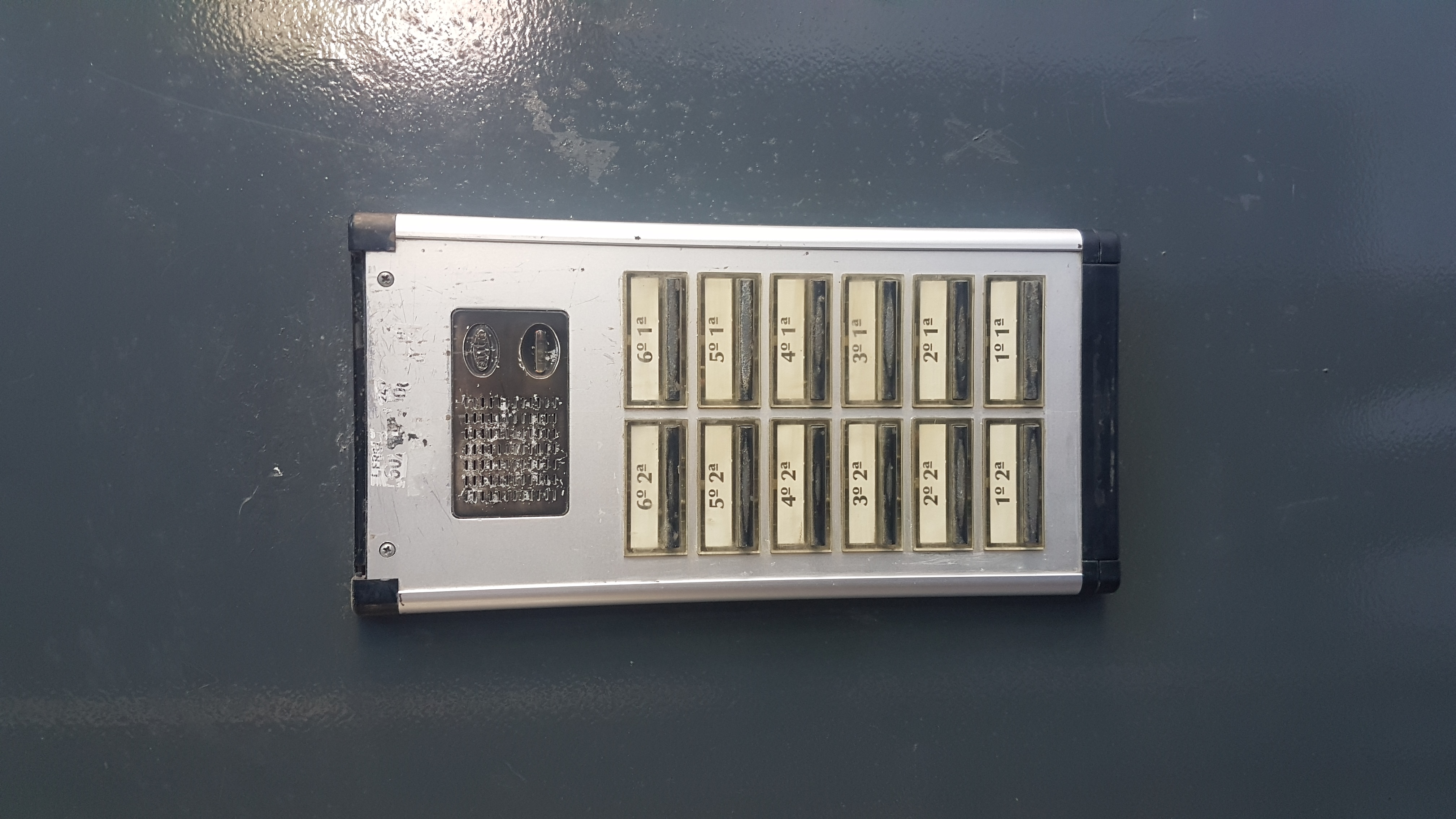 Portero automático viejo