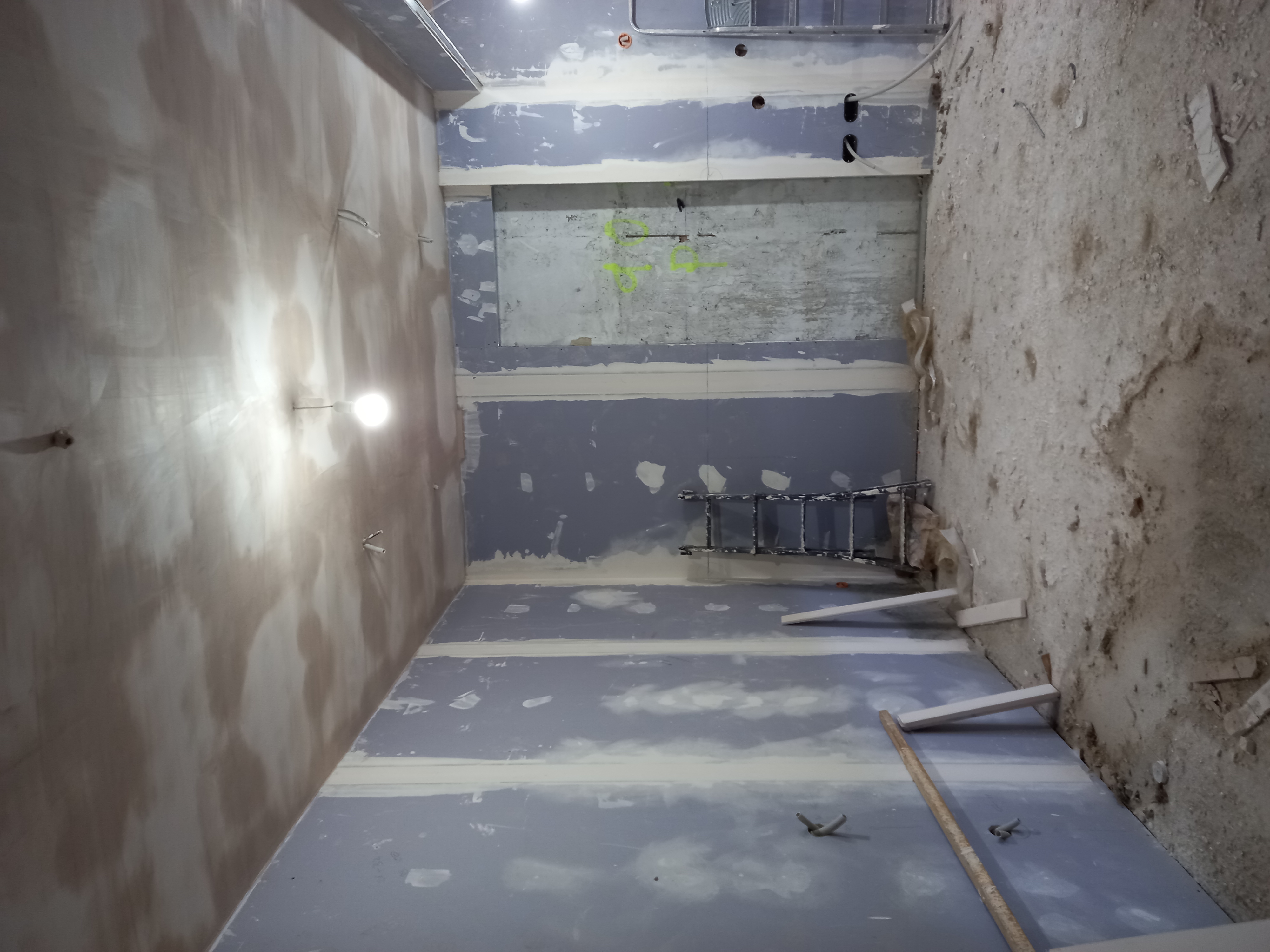 Paredes de pladur y techo escayola