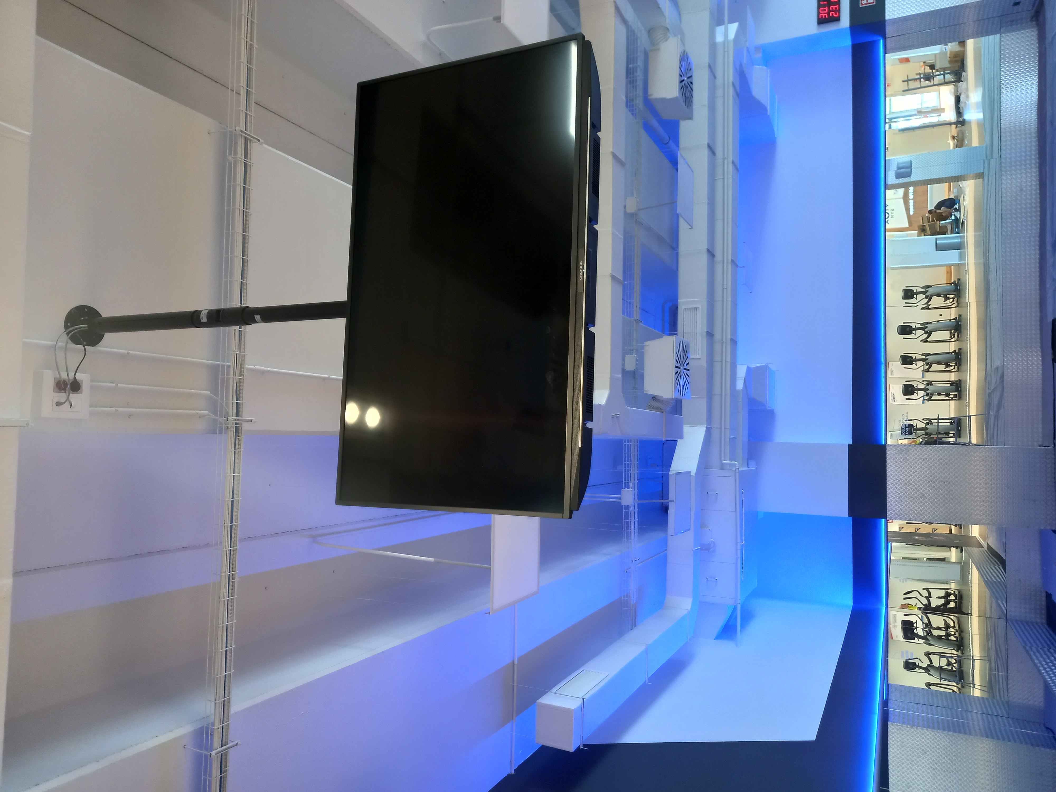 televisores colgados