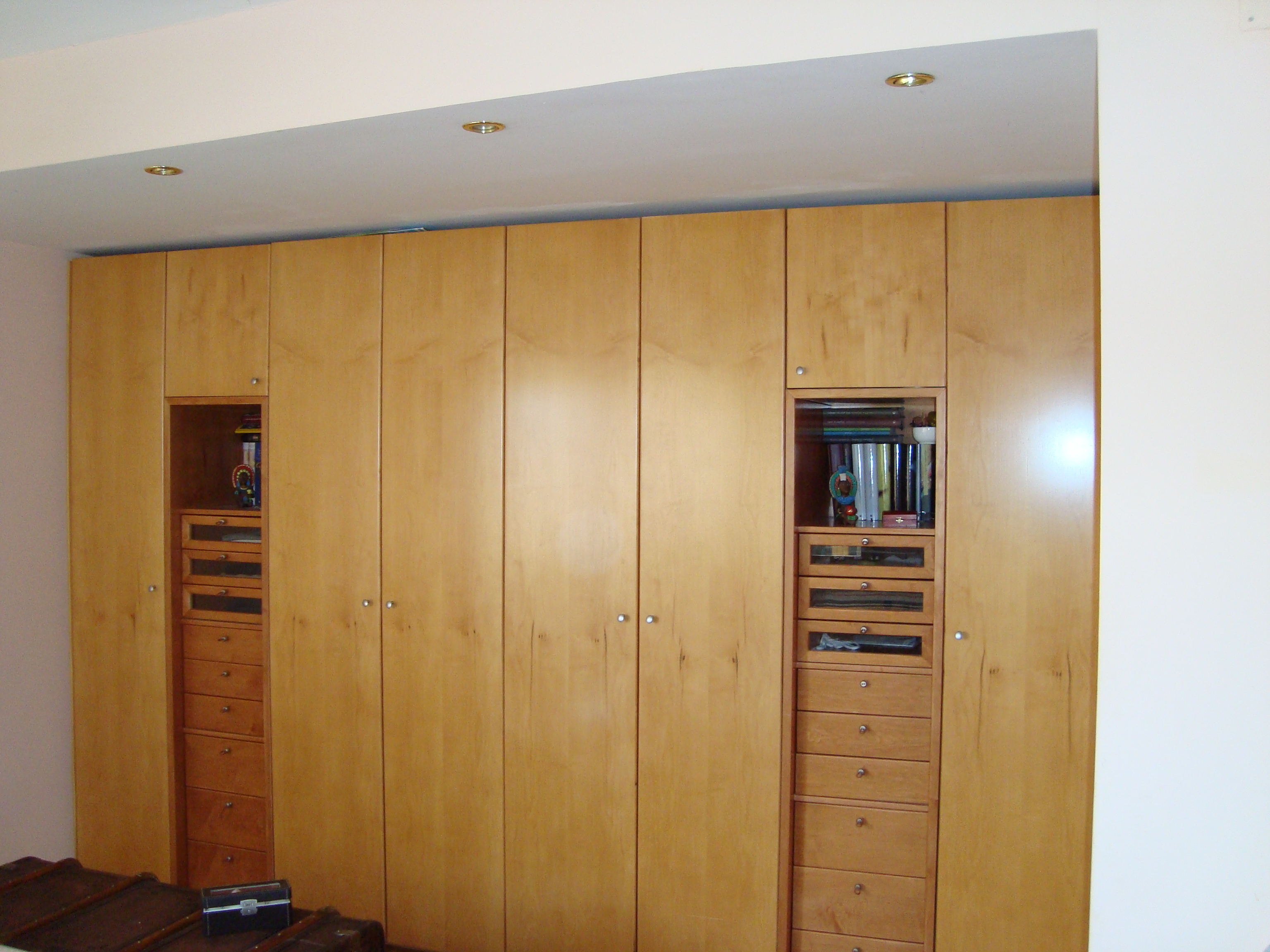 ARMARIO PUERTAS BATIENTES CON XINFONIER