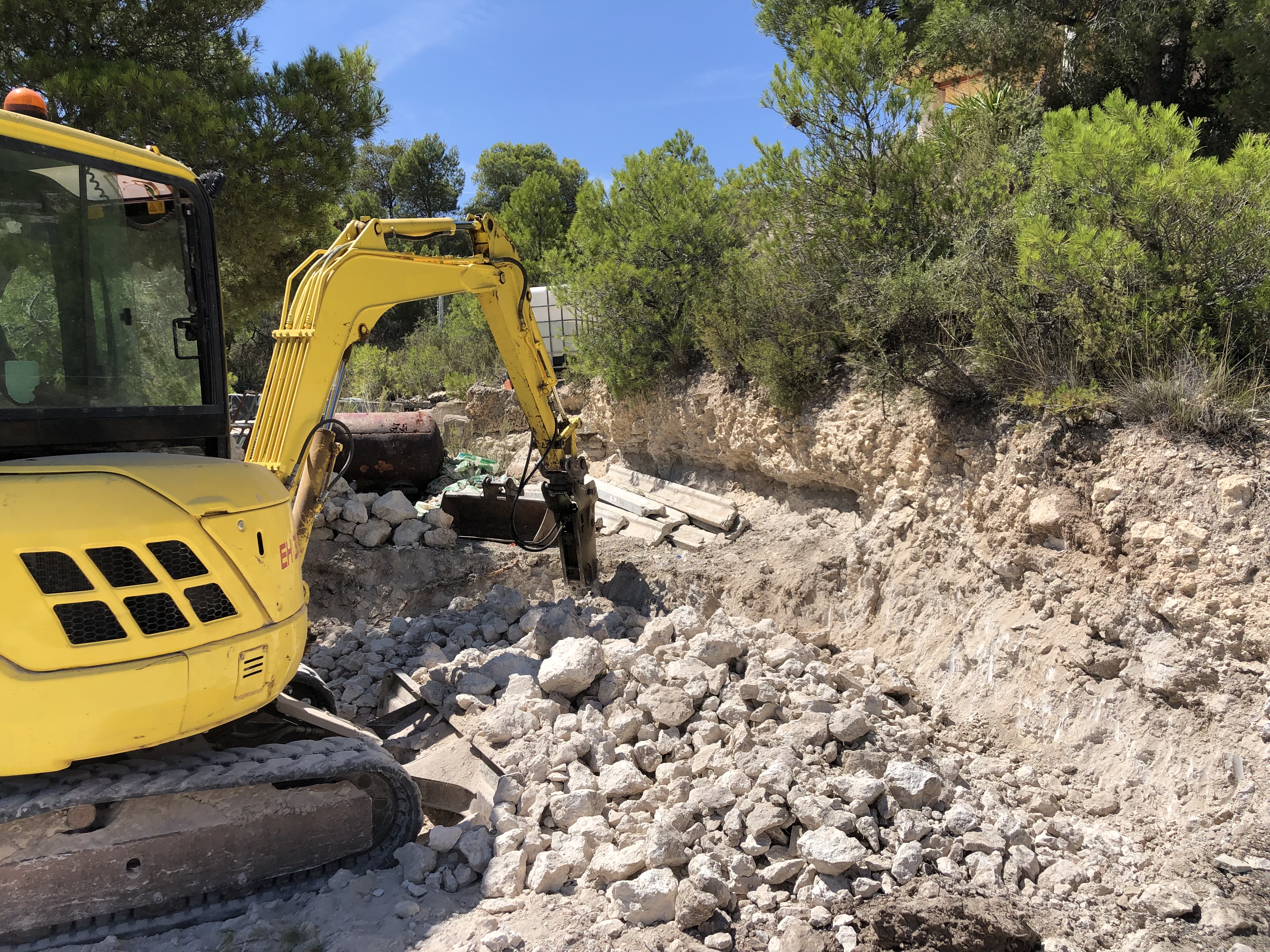 Picado de piedra para muro