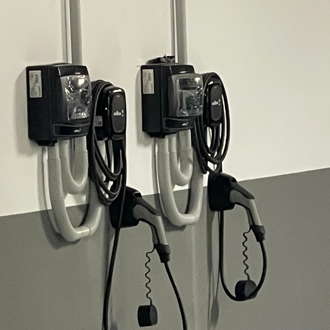 Wallbox Pulsar Plus en garaje comunitario