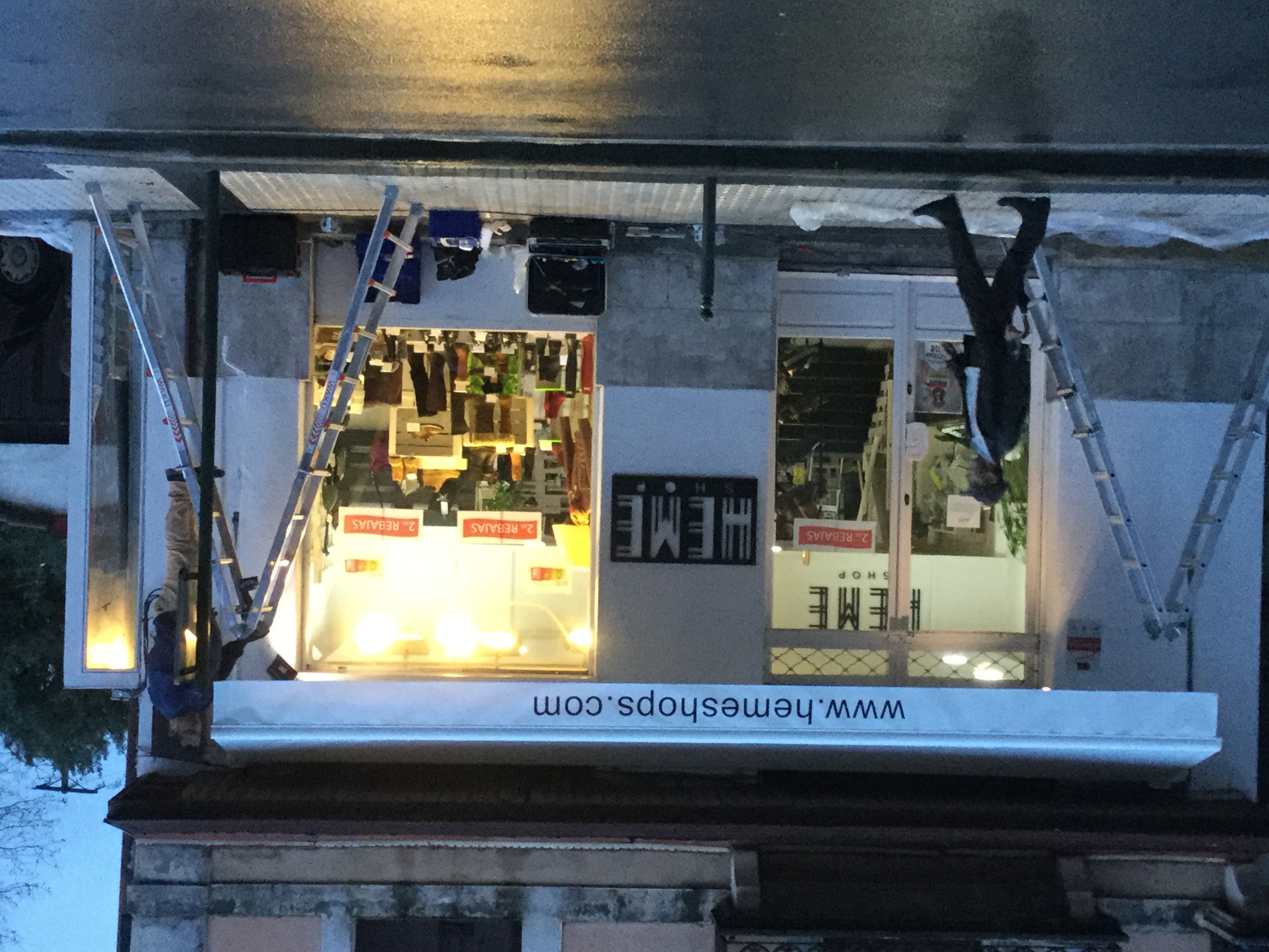 Rotulación en faldón