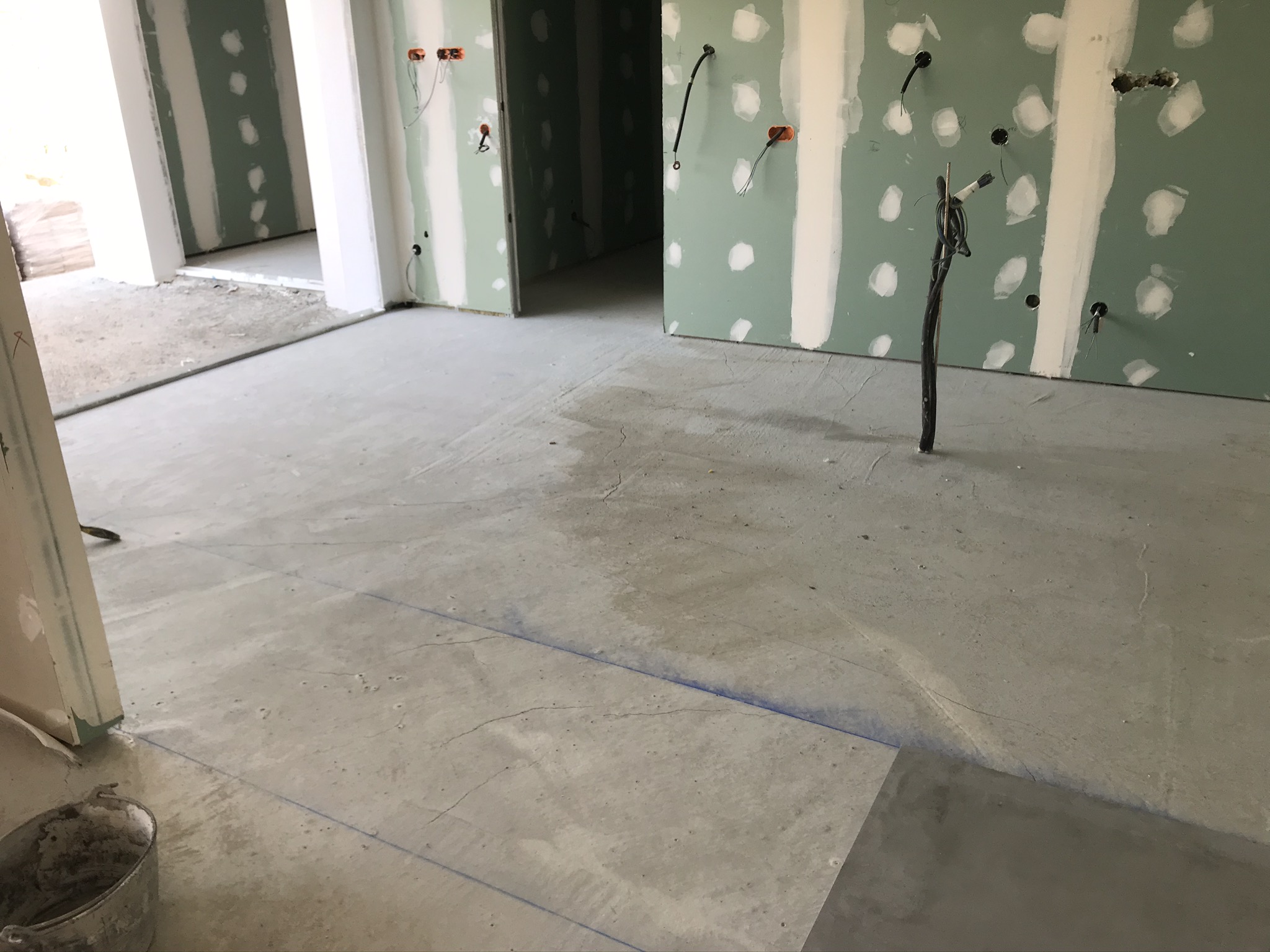 Instalacion de soleria de la cocina en Rota