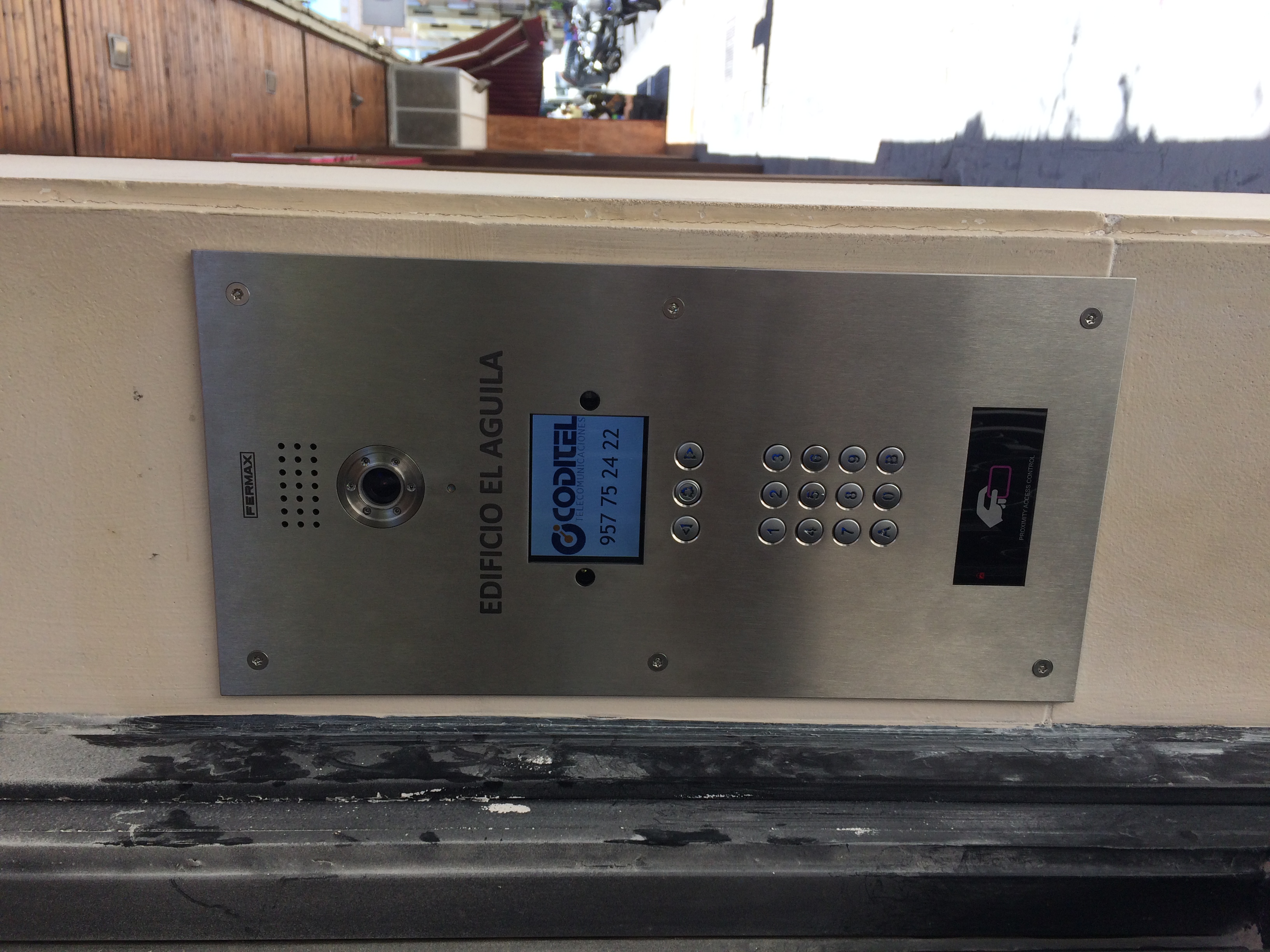 Placa videoportero a medida