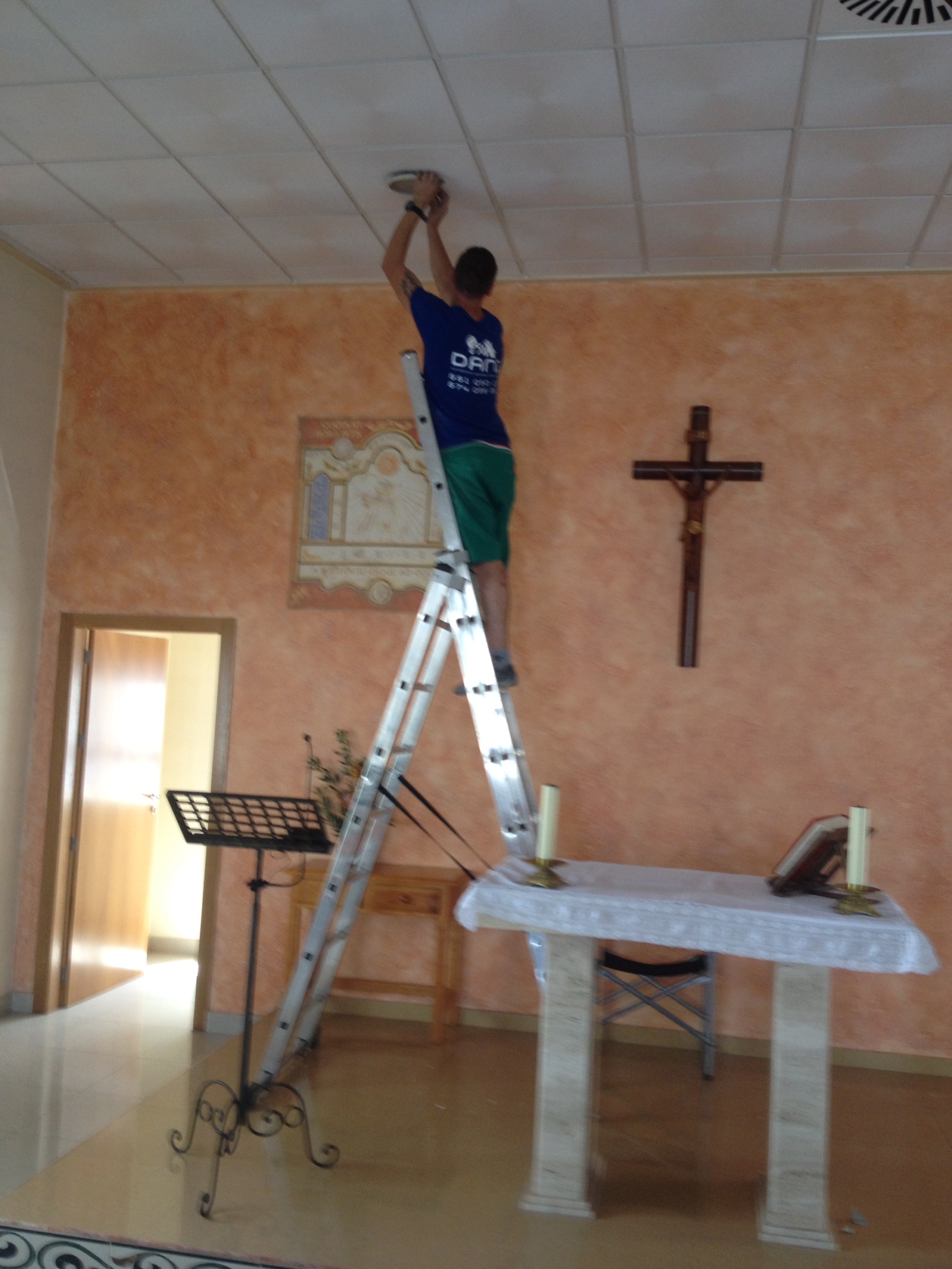 cambio luces led capilla