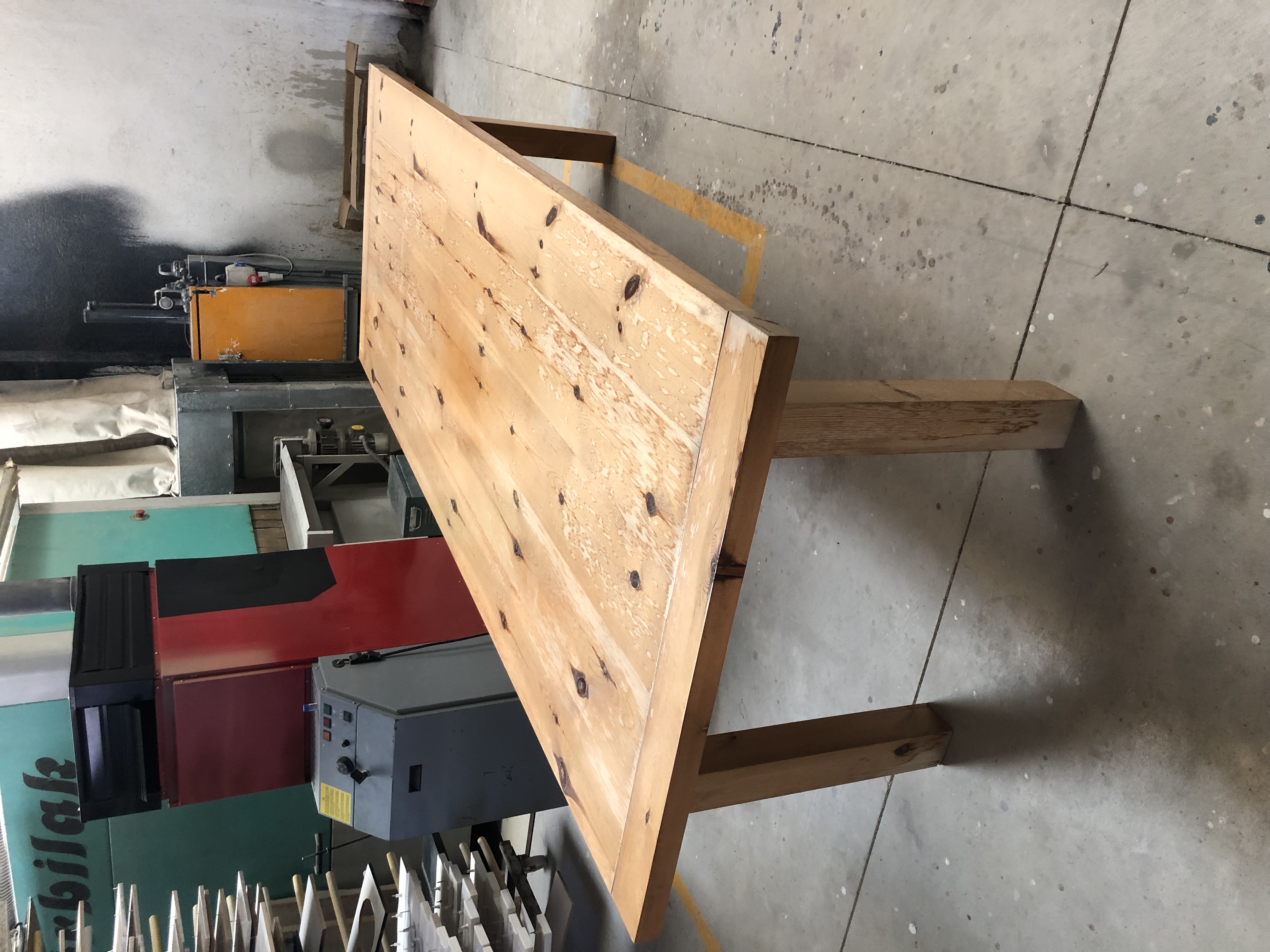 Restauración de mesa de pino