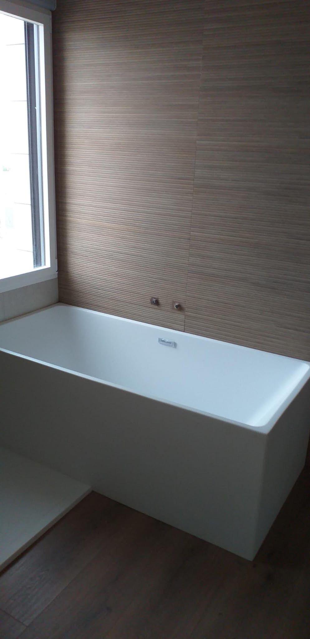 Colocación de bañera y plaqueta