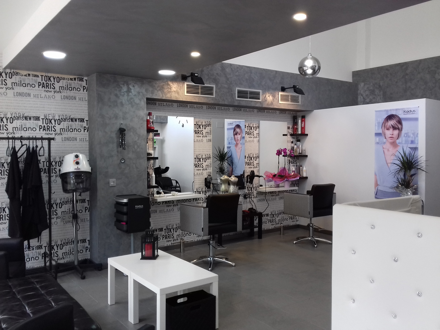 Peluquería en calle Río Júcar-Camp de Morvedre (Castellón de la Plana)