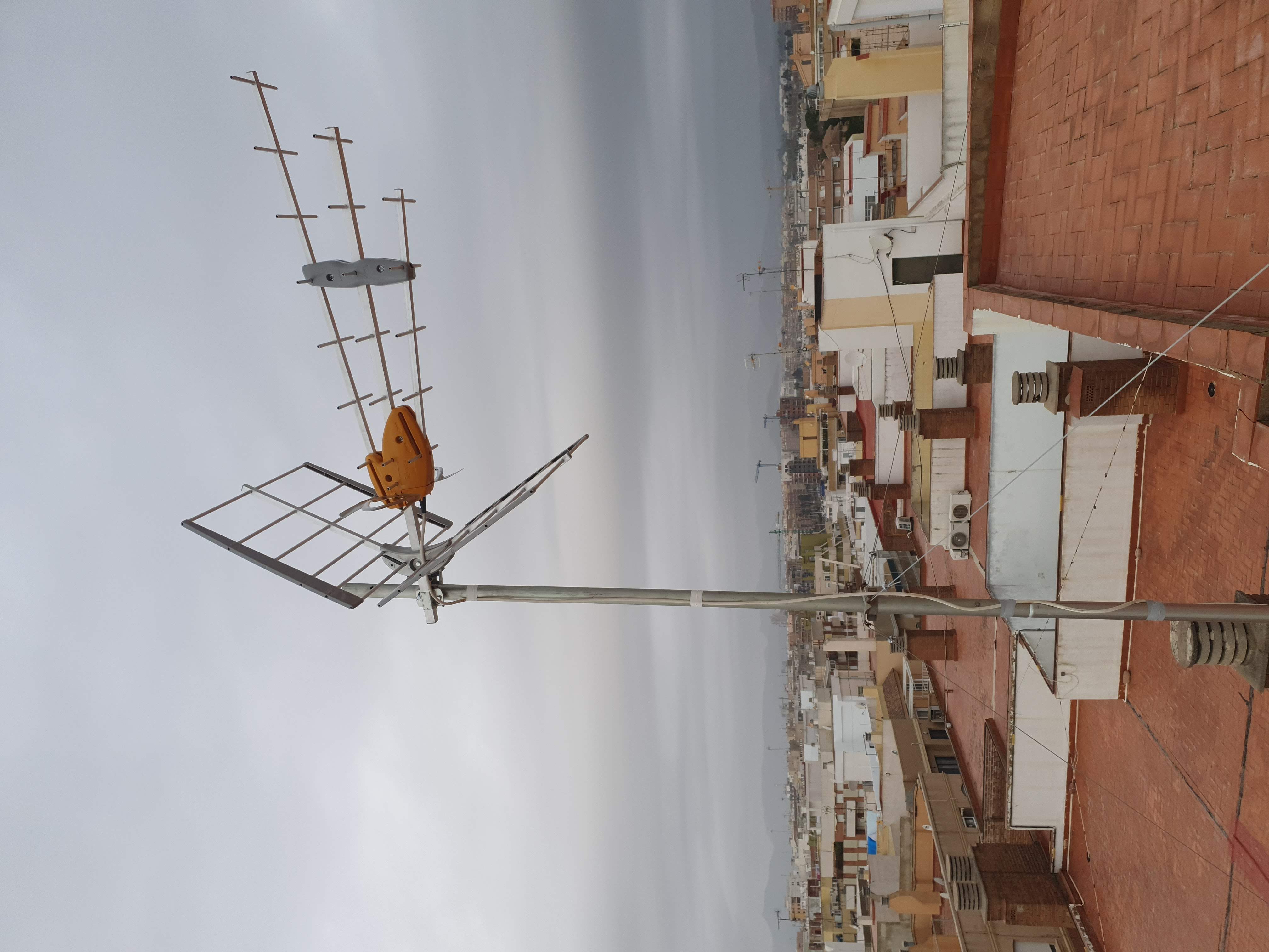 INSTALACIÓN ANTENA TDT